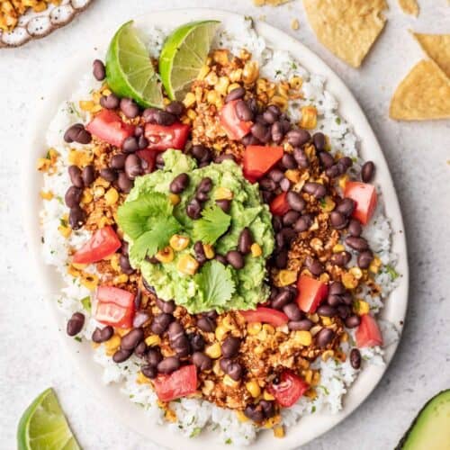 Chipotle bowl topped with sofritas.
